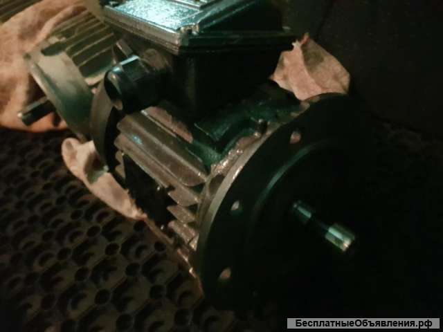 Электродвигатель 1.5 кВт 2810 об/мин фланец/лапы WEG90S-02 2.2/3/4/5.5/7.5/11кВт