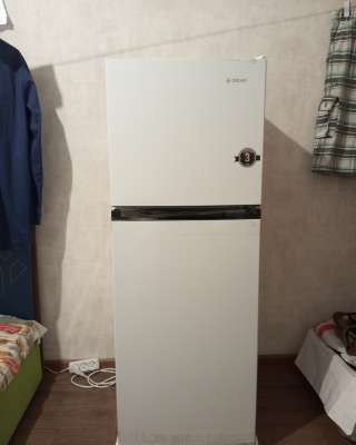 Холодильник с морозильником