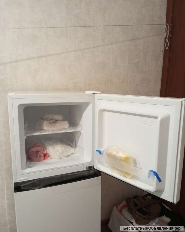 Холодильник с морозильником