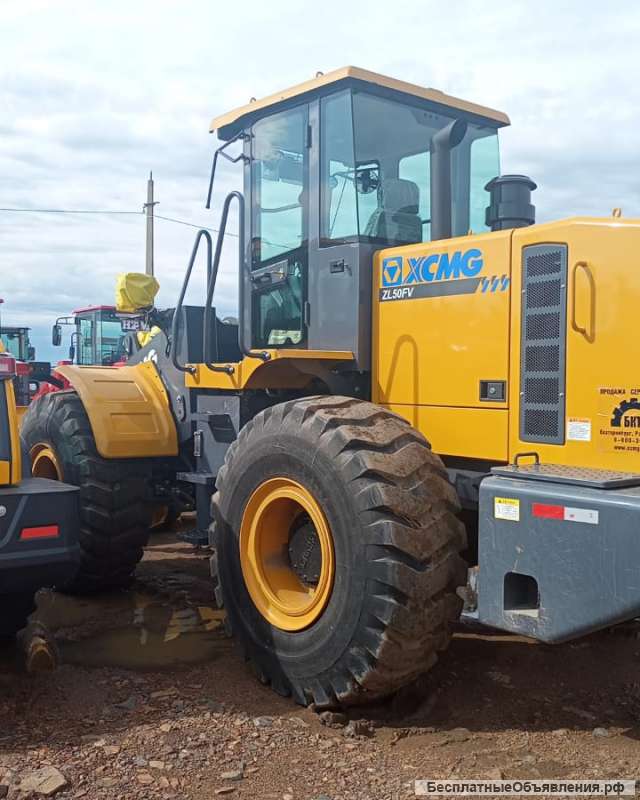 Фронтальный погрузчик XCMG ZL50FV (ковш - 3,0 м3, г/п 5 тн, двигатель SC9D220G2B1, печка, рычаги)
