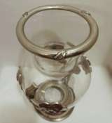 Ваза винтажная с оловянными розами, редкая