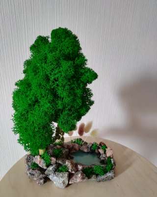 Декор из стабилизированного мха и эпоксидной смолы