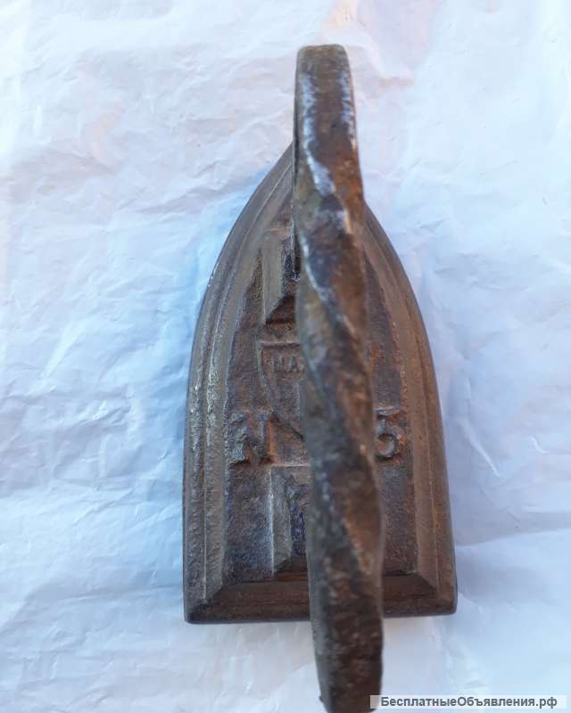 Утюг старинный чугунный, конец 19 века, завод Мальцова, 3, с гербом, в хорошем состоянии