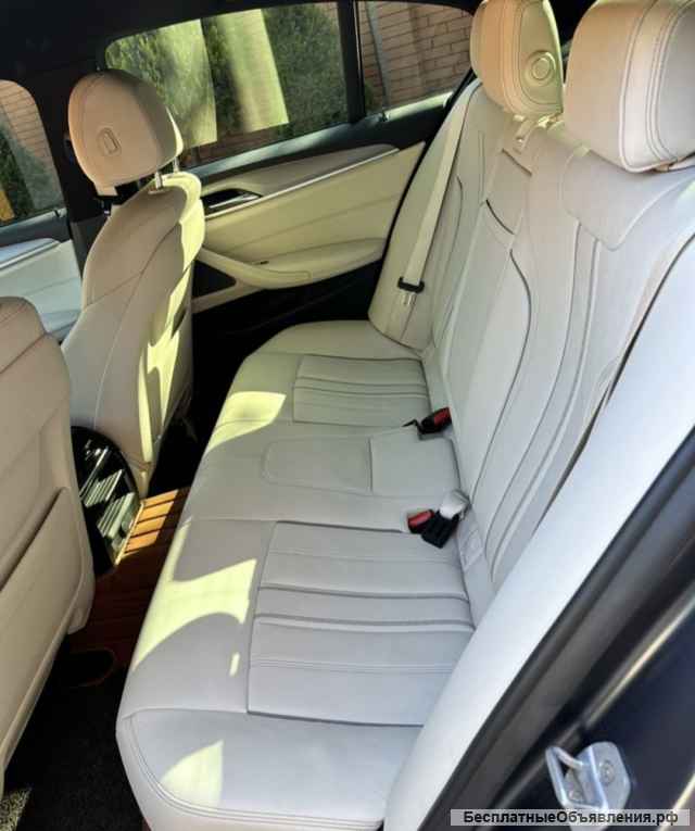 BMW 540d x-drive FROZEN ARCTIC GREY