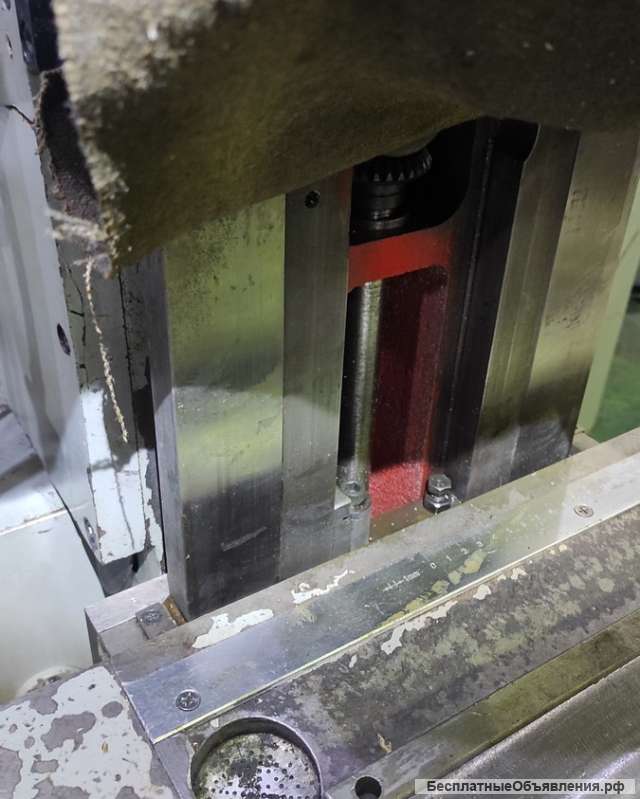 Широкоуниверсальный фрезерный станок 6Б75В