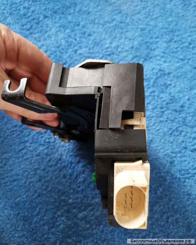 CWC500090 Замок задний левый Land Rover Range Rover Vogue 2002-2005 оригинальный