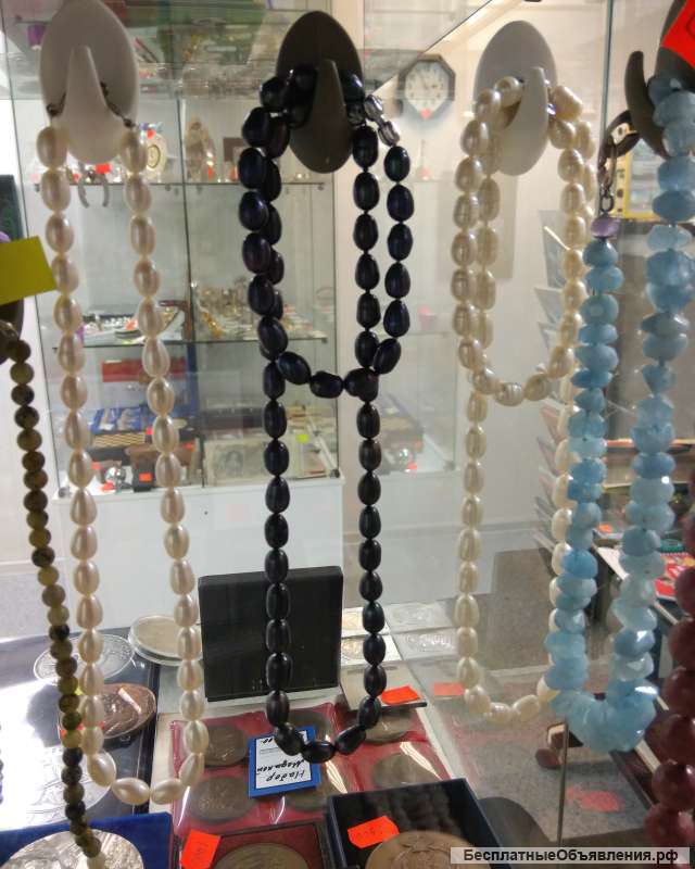 Бусы из натуральных камней в ассортименте