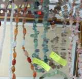 Бусы из натуральных камней в ассортименте