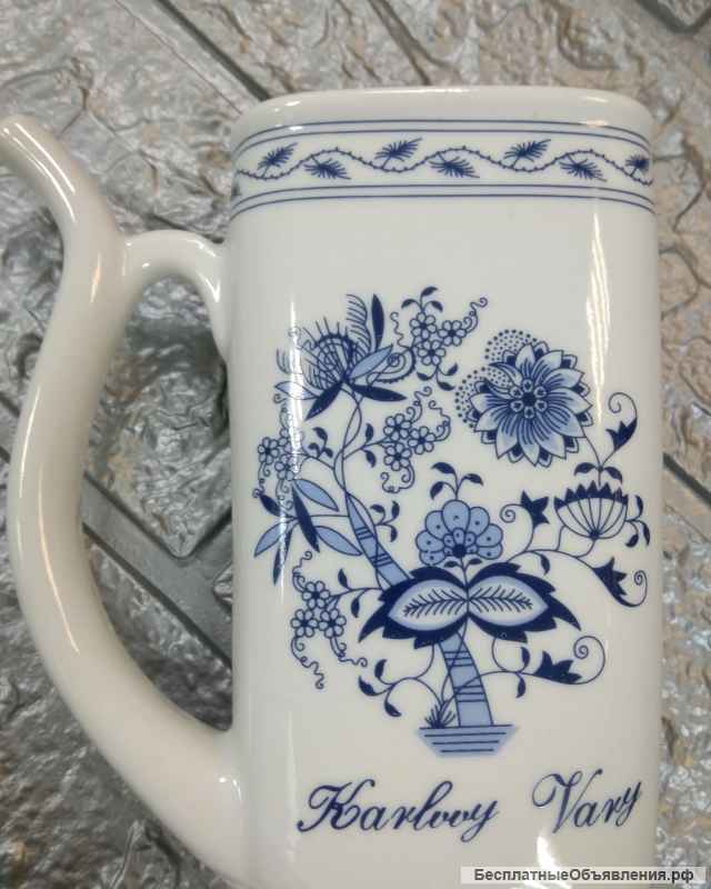 Вазы, кувшины и молочник декоративные в ассортименте