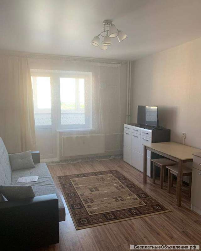 Квартиру-студию 26кв.м 15/16эт.