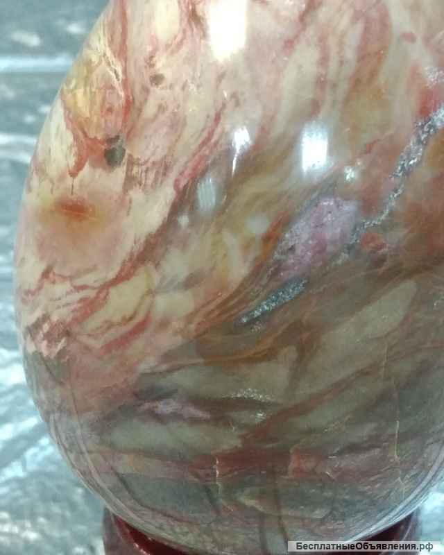 Вазы статуэтки из натуральной яшмы