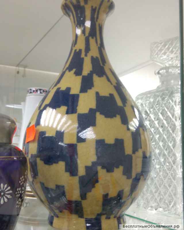 Вазы декоративные