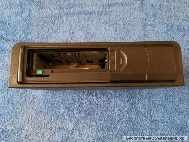 XQE000120 CD-чейнджер Range Rover Vogue 2002-2005 оригинальный