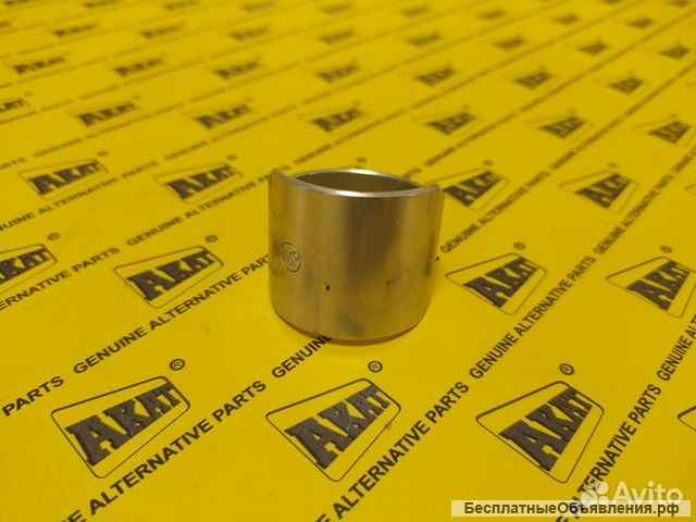 Втулка шатуна Deutz 0425 0012