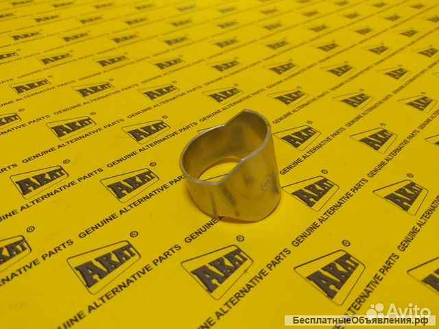 Втулка шатуна Deutz 0425 0012