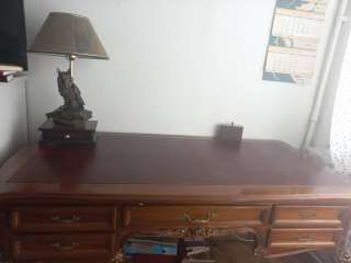 Кабинет руководителя. Стол.