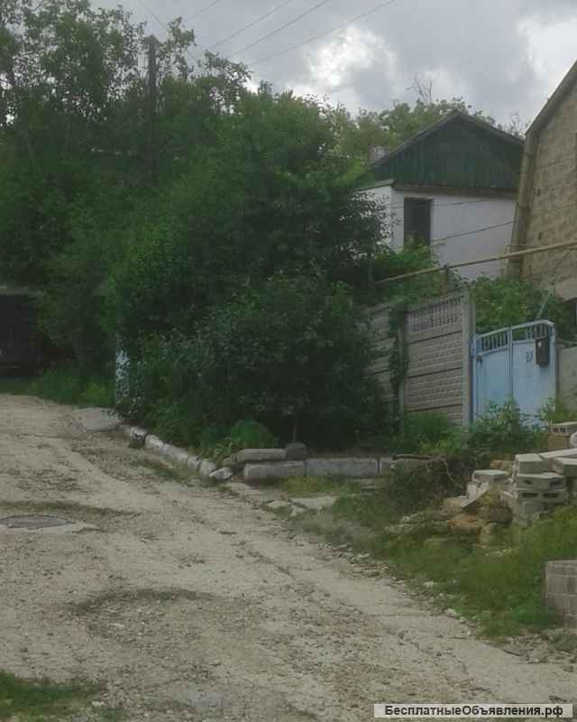 Дом в городе возле меганома и жд вокзала