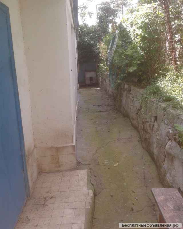 Дом в городе возле меганома и жд вокзала