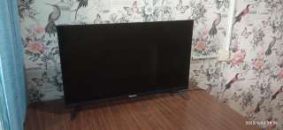ЖК телевизор Hisense, 80 см, новый, разбит экран
