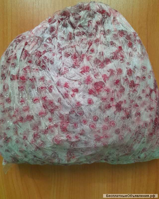 Замороженная красная смородина