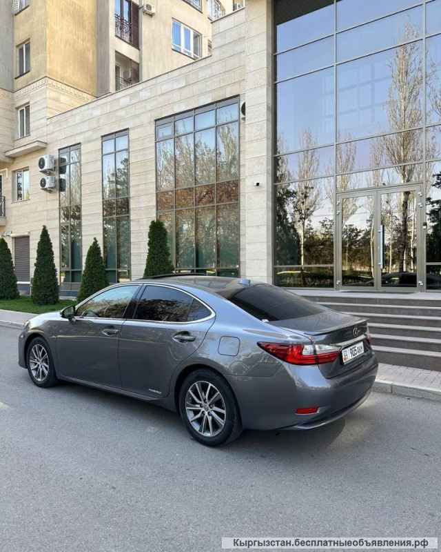 Лексус ЕС 2017 года Гибрид. Цена на неделю 26800 доллар