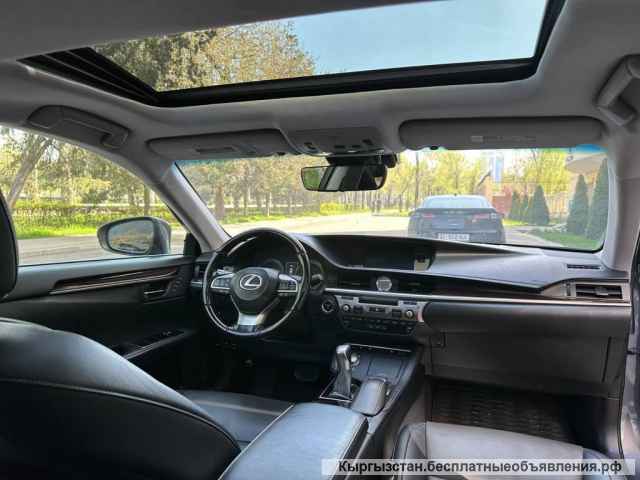 Лексус ЕС 2017 года Гибрид. Цена на неделю 26800 доллар