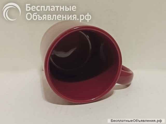 Кружка подарочная керамическая цвет спелой вишни. Новая.