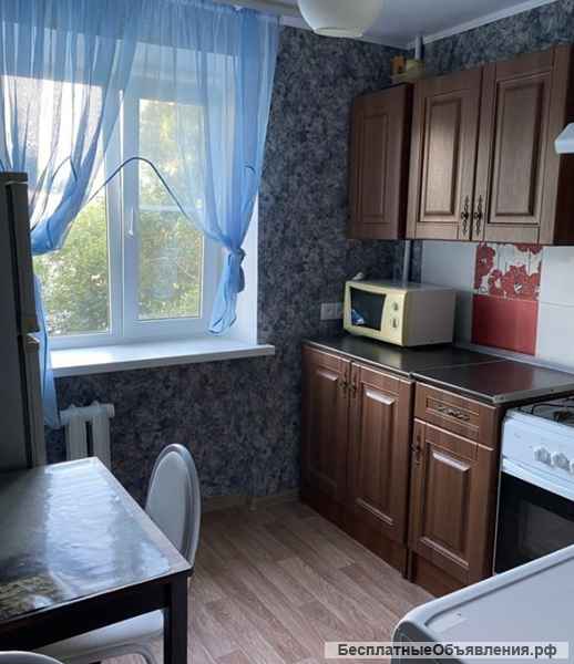 Сдаю 1к.кв. пр. Ленина 3/5кирп. 33м. ремонт