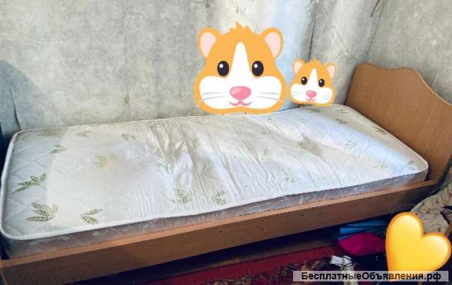 Кровать односпальная с матрасом