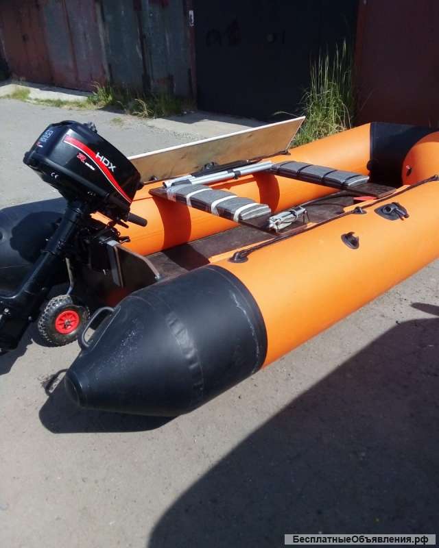 Лодка ПВХ с мотором
