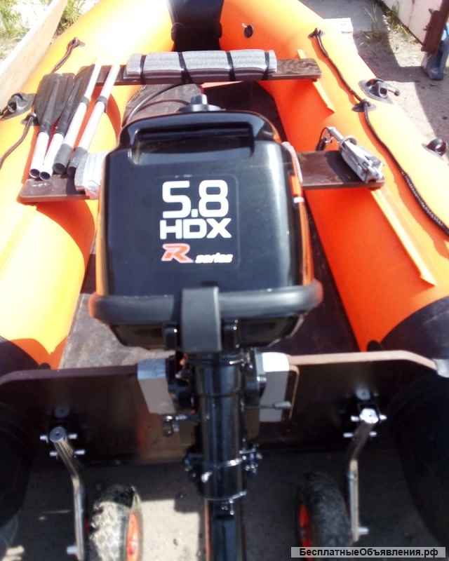 Лодка ПВХ с мотором