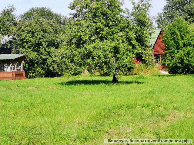 Усадьбу с баней, беседкой на берегу озера
