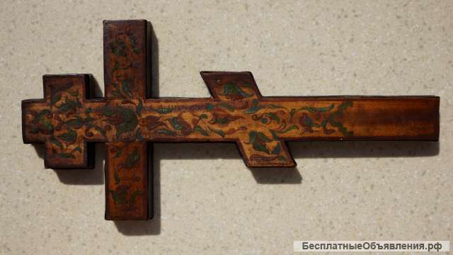 Старинный выносной двусторонний крест в сканом окладе с перегородчатыми эмалями. Россия, XVIII век.