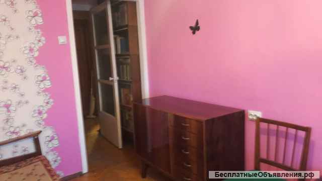 Сдается на длительный срок 2-комн. кв., ул. Кривоносова, 3/5 эт.