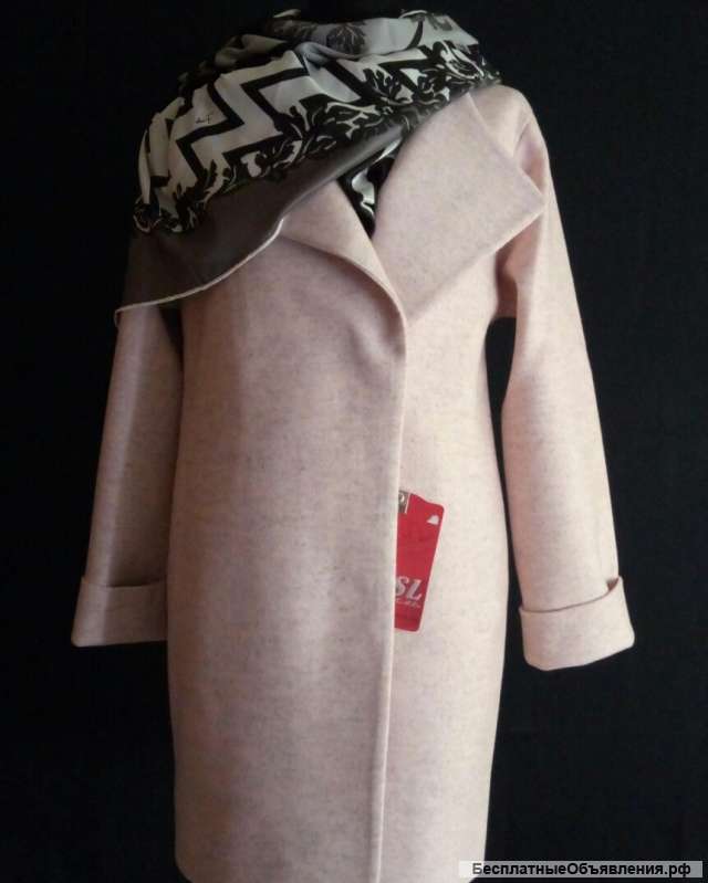 Нежно-розовое пальто
