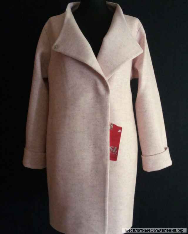 Нежно-розовое пальто
