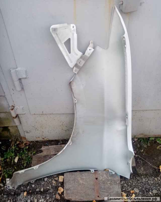 Крыло переднее правое mitsubishi outlander гибрид