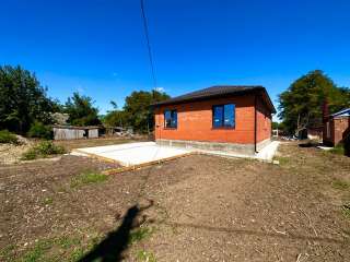 1-эт. новый дом в ст. Старомышастовская, ул. Садовая, 80/ 35/ 25 кирпич.