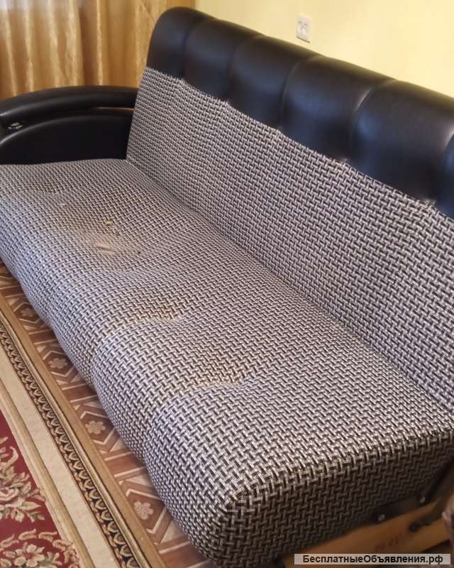 Отдам бесплатно мебель для дачи и дома