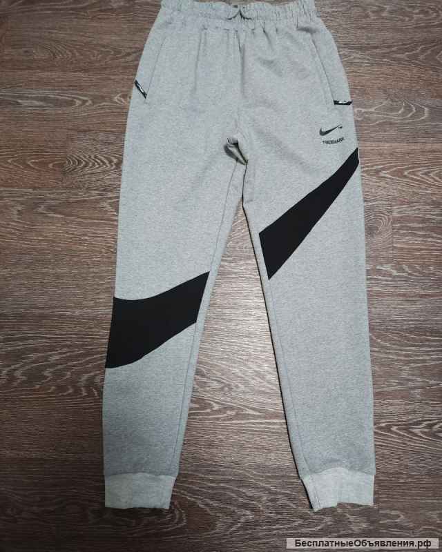 Спортивный костюм Nike