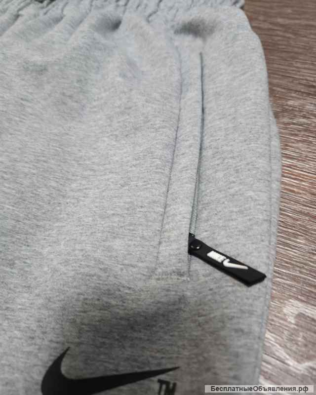 Спортивный костюм Nike
