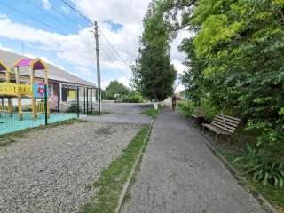 Участок, 14,0 соток, п. Красный, ул. Торговая, все коммуникации.