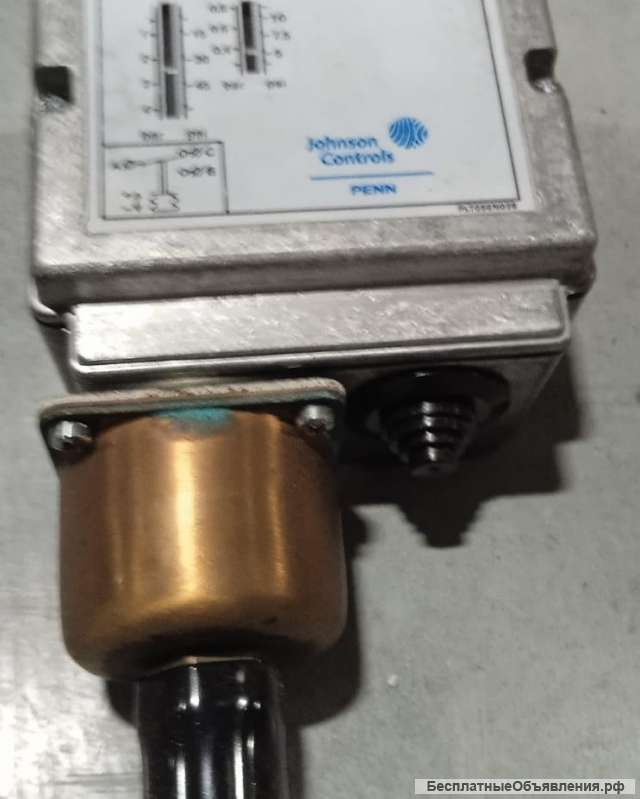 JOHNSON CONTROLS P77AAA-9351 Реле давления