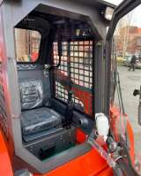 Колесный погрузчик с бортовым поворотом на рычагах QUADTRAC SSL 85