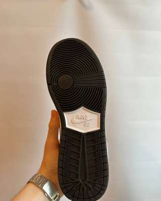 Кроссовки Nike SB Dunk Low