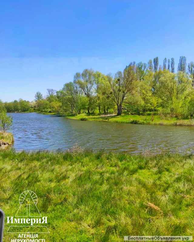 Дом с большим участком в Малой Сквирке