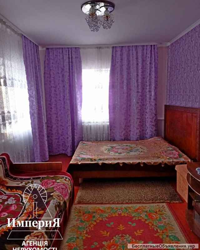 Кирпичный дом 2012 года с кап. ремонтом и всеми коммуникациями с выходом в лес.