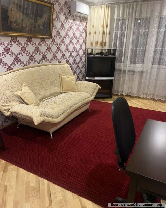 Сдаю 2к.кв. пр. Ленина 2/5кирп. 44м. ремонт