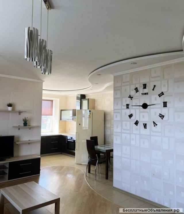 Сдаю 3к.кв. Комарова Бульвар 3/16кирп. 95м. ремонт