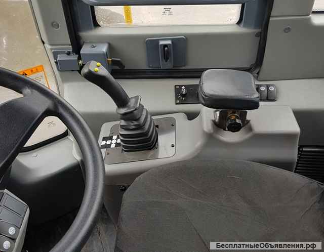 Фронтальный погрузчик Lovol FL936H